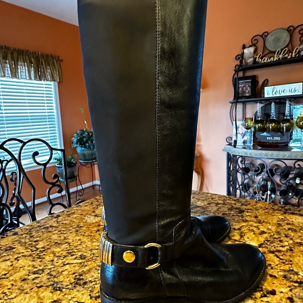Steve Madden❤️Regina Boots~Sz-9-Leather &Stretch fabric in excellent condition. - Picture 8 of 10
